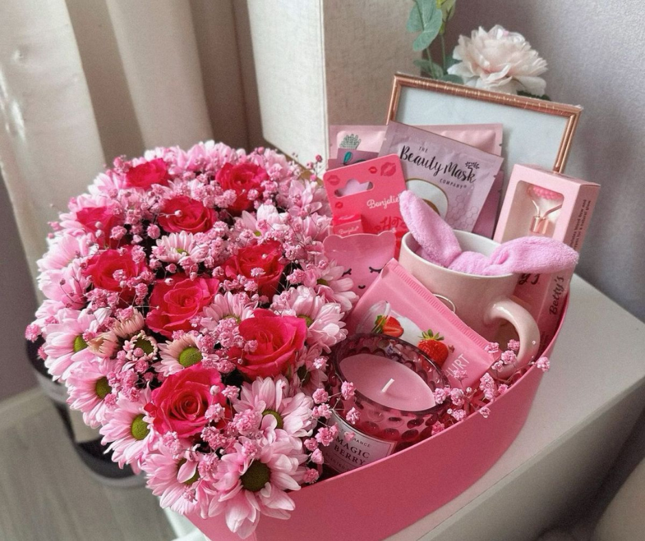 Blush Bloom Luxury Gift Box